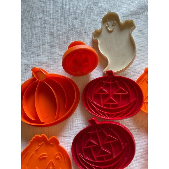 Vintage Halloween Cookie Cutter Set Orange Pumpkins Cat Witch - Picture 4 of 8